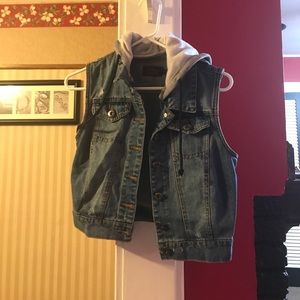 Denim vest with hood
