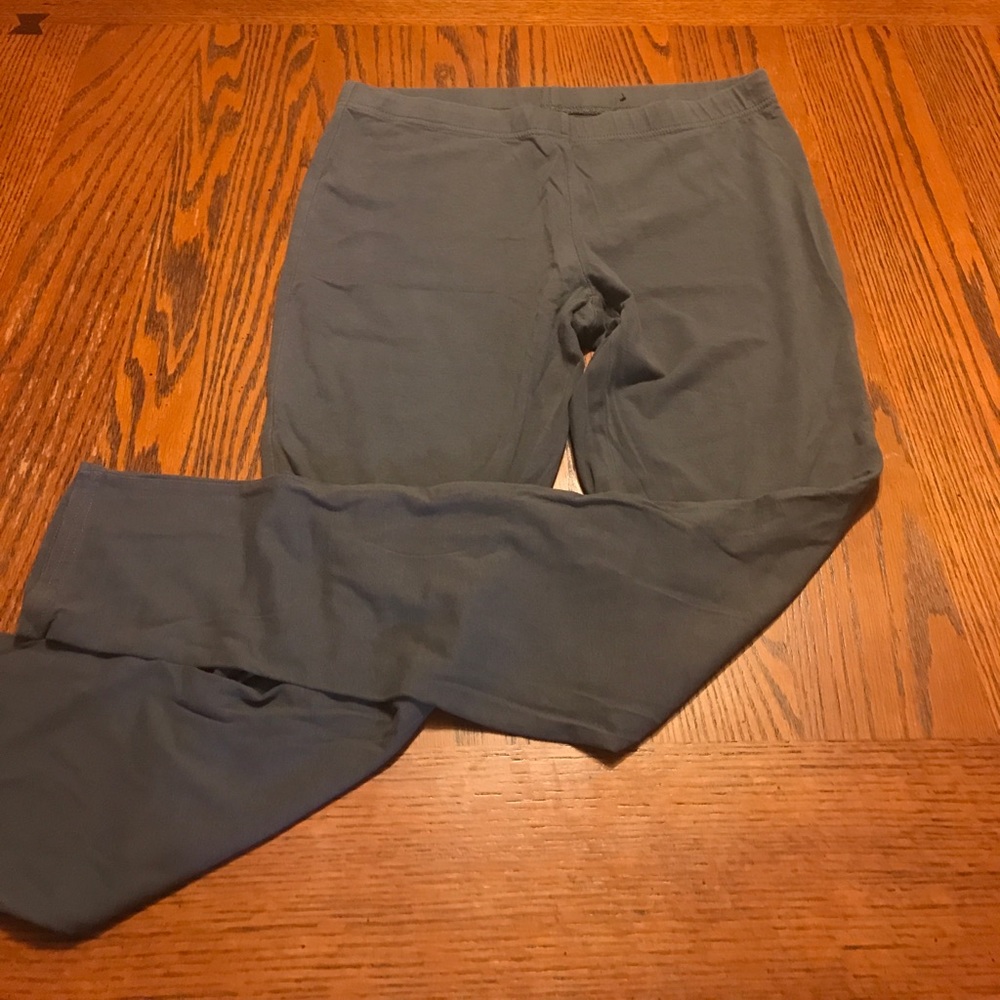 Dark grey leggings