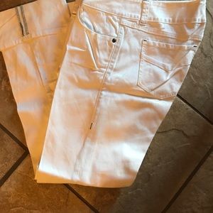 White CAbi Lou Lou jeans