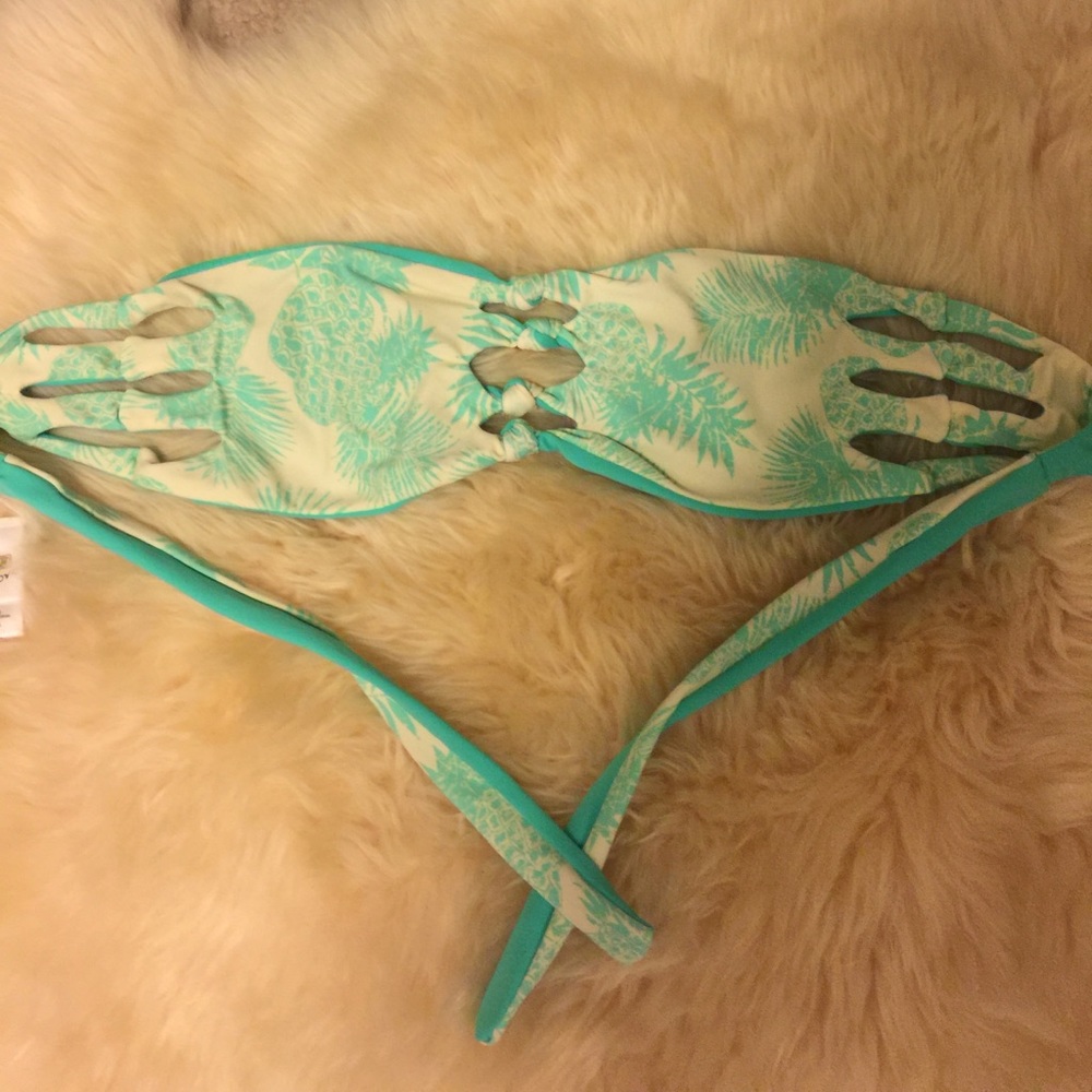 Bikini top