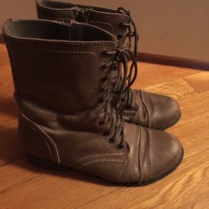 Steve Madden combat boots