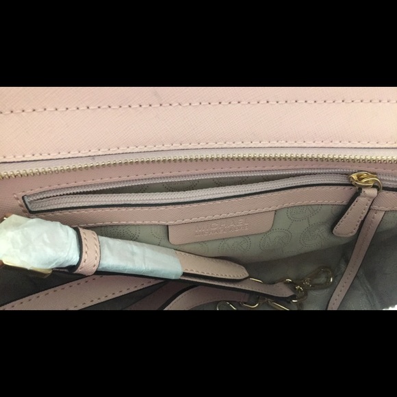 Pink and Gold Michael Kors Leather Purse - Picture 3 of 4
