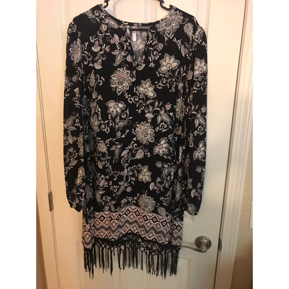 ✨LIKE NEW✨Super Cute Paisley Dress