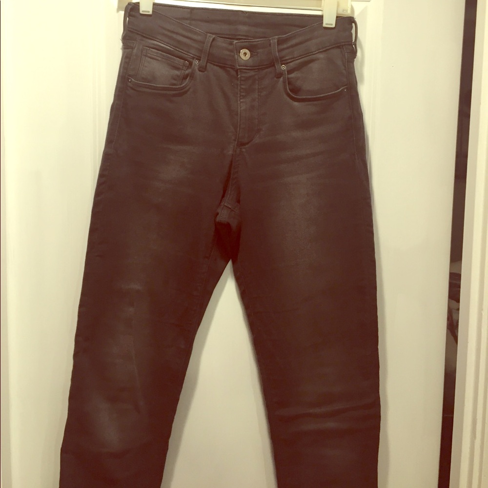 Gray high-waist skinny jeans