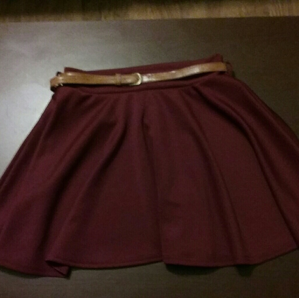 Wine-colored Belted Skater Skirt