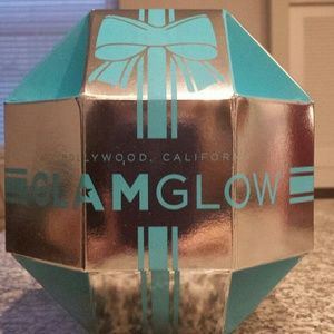GlamGlow Dazzling Hydration Set