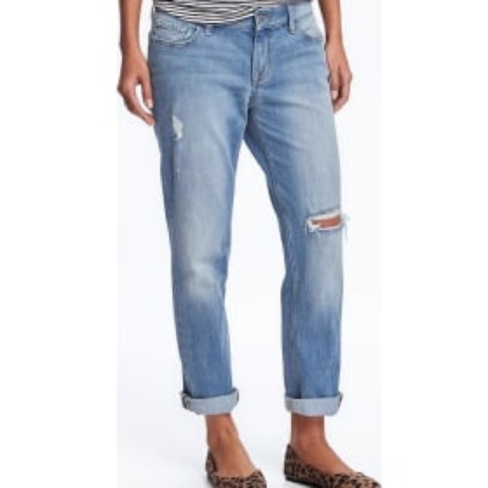 Distressed boyfriend jeans