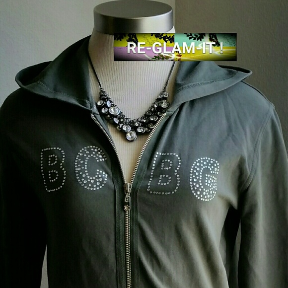 BCBG...BEAUTIFUL SWEATER - Picture 4 of 8