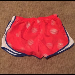 Nike shorts size Large