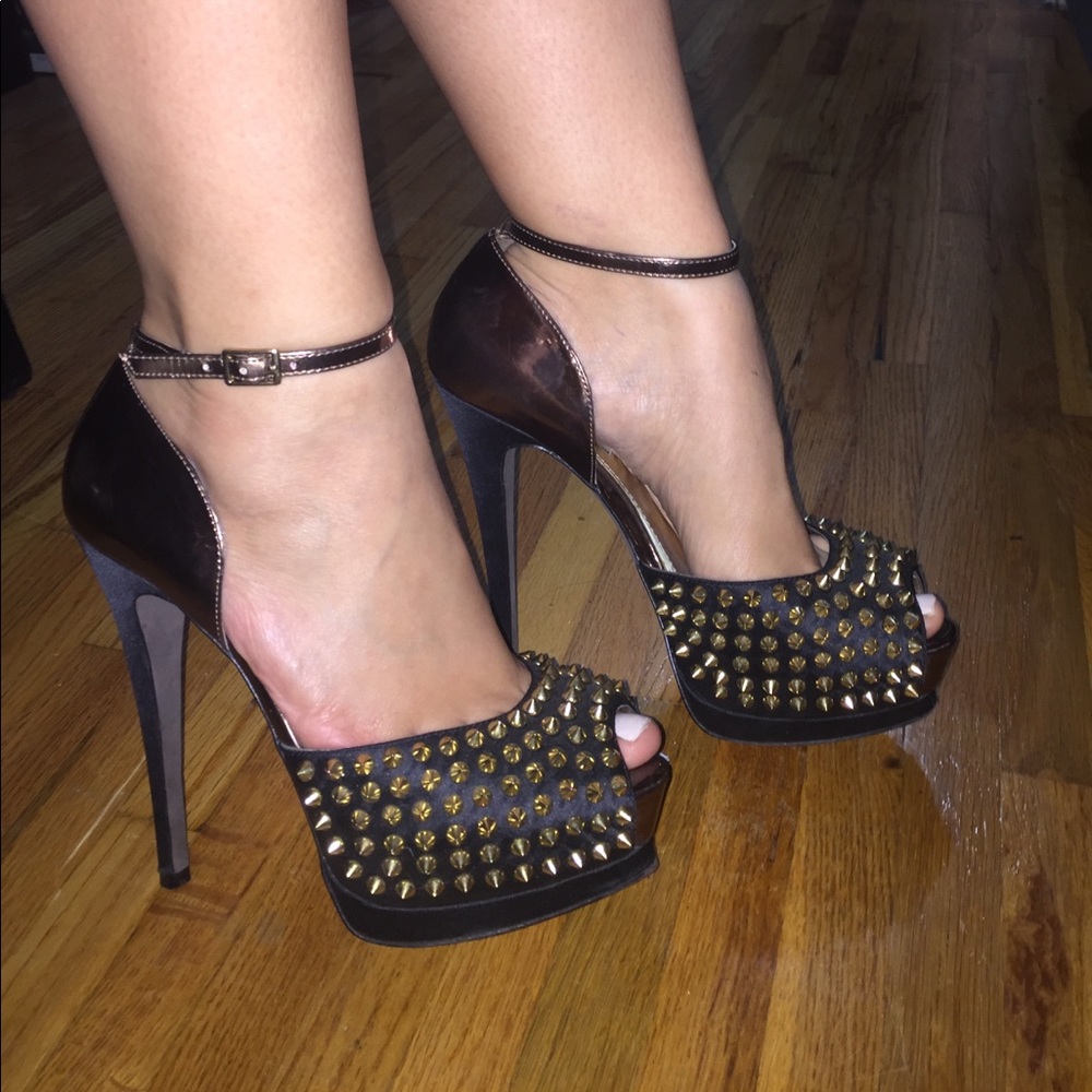 Steve Madden spike heels!🔥