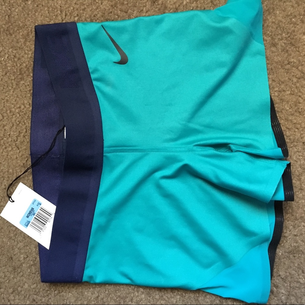 Nike Lab- training shorts/spandex