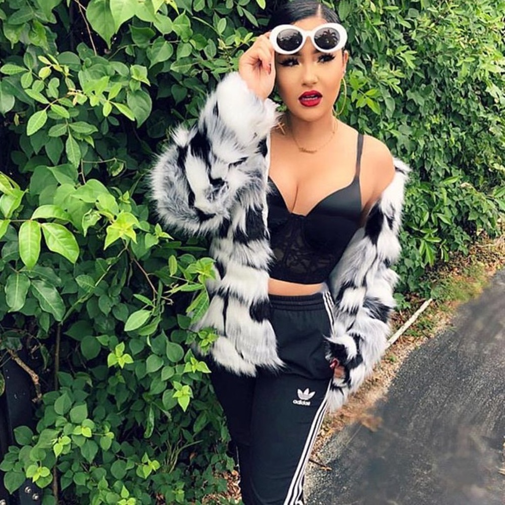 📸"Retro Babe" Oval Aviators Sunglasses