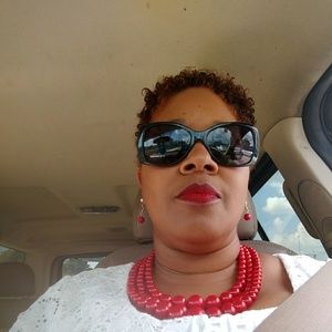 Meet your Posher, Indira