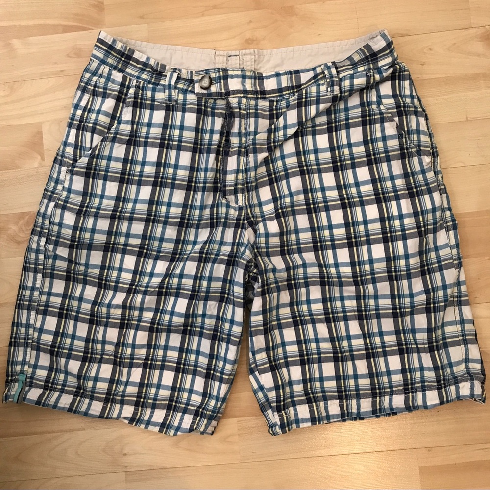 Howe Blue and green plaid men's shorts