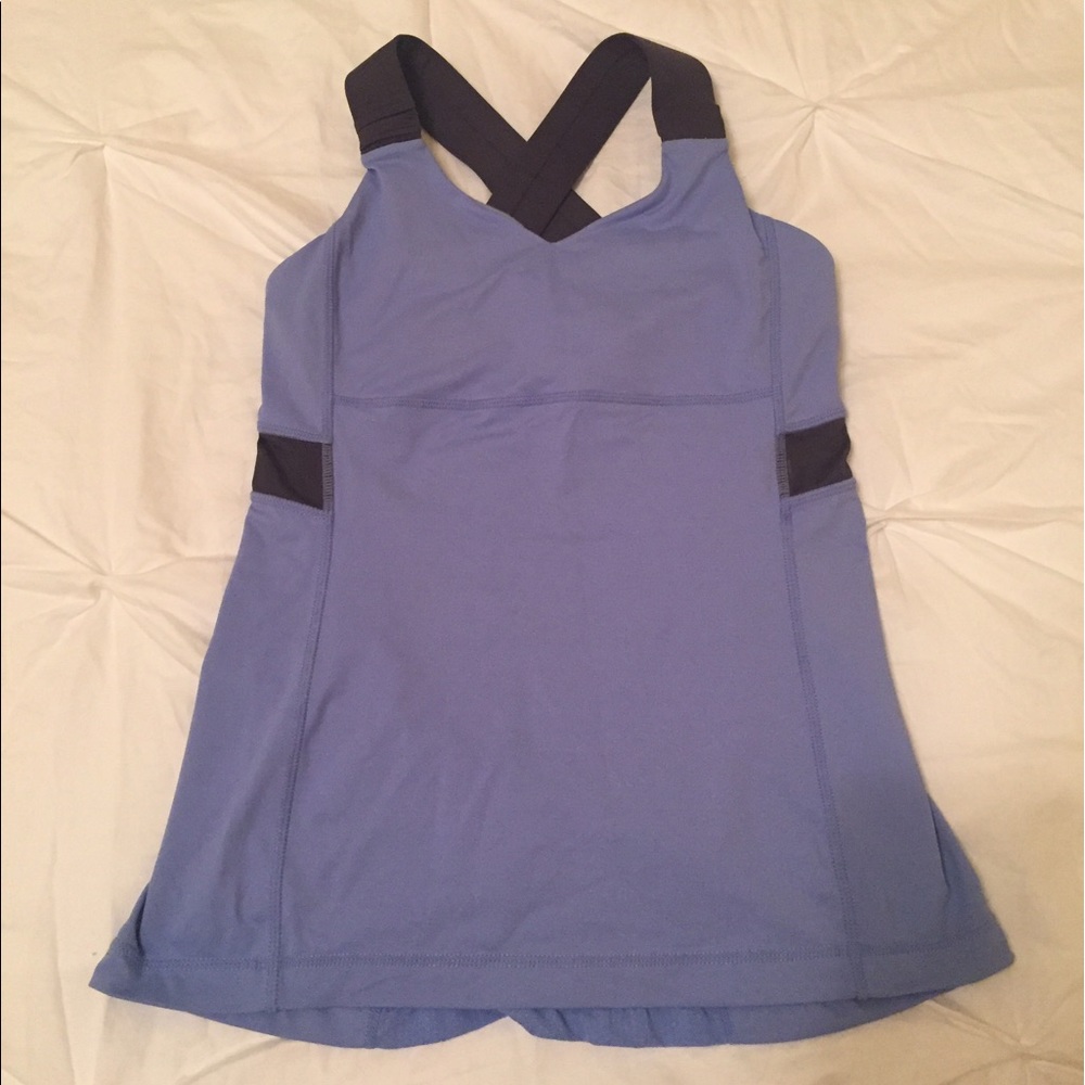 Lululemon workout top
