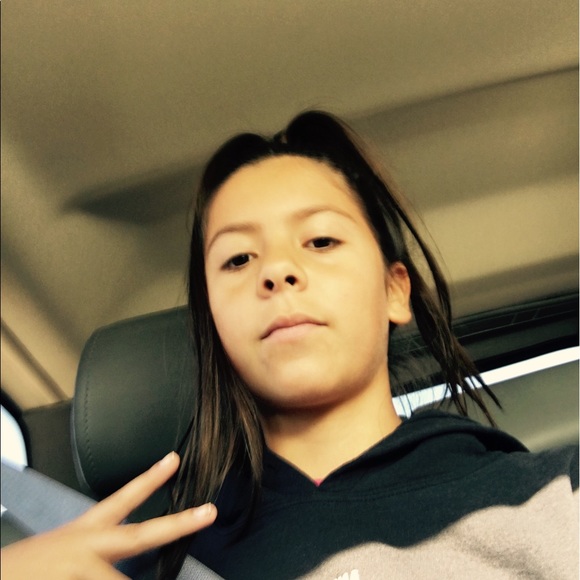 Meet your Posher, Carmella - Picture 1 of 1