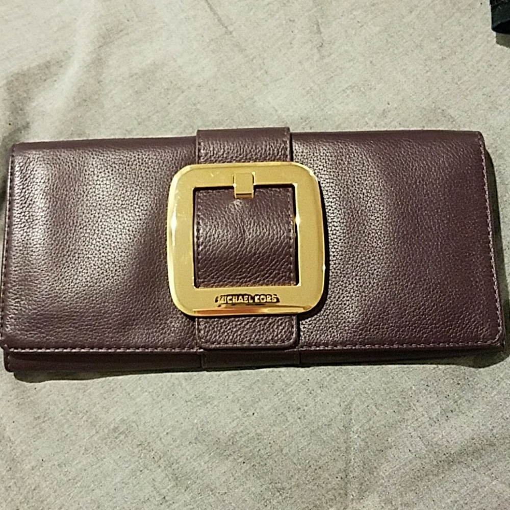 Michael Kors hand clutch