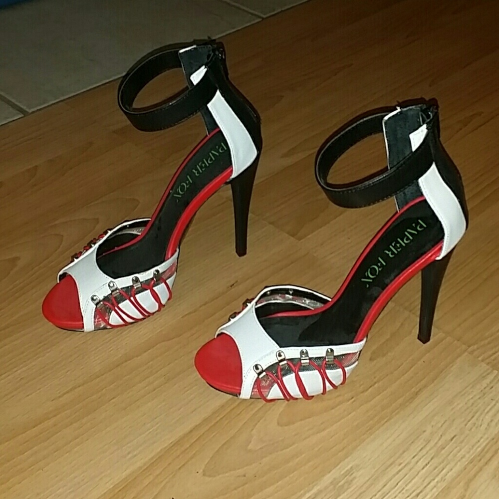 Paperfox Heels