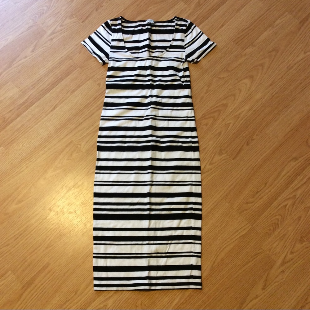 American Eagle Bodicon Dress (black and white)