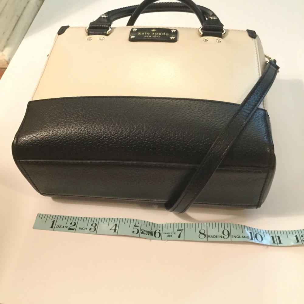 Kate Spade B&W Shoulder Bag - Picture 2 of 8