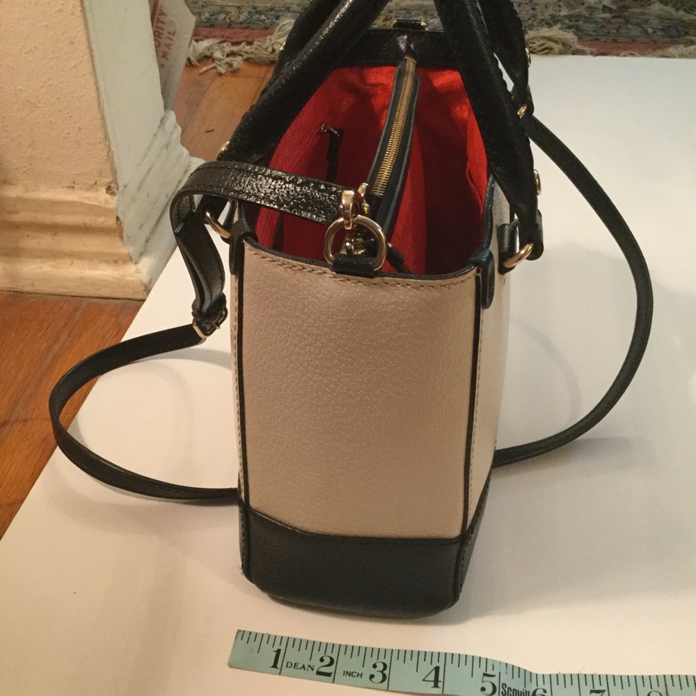 Kate Spade B&W Shoulder Bag - Picture 3 of 8