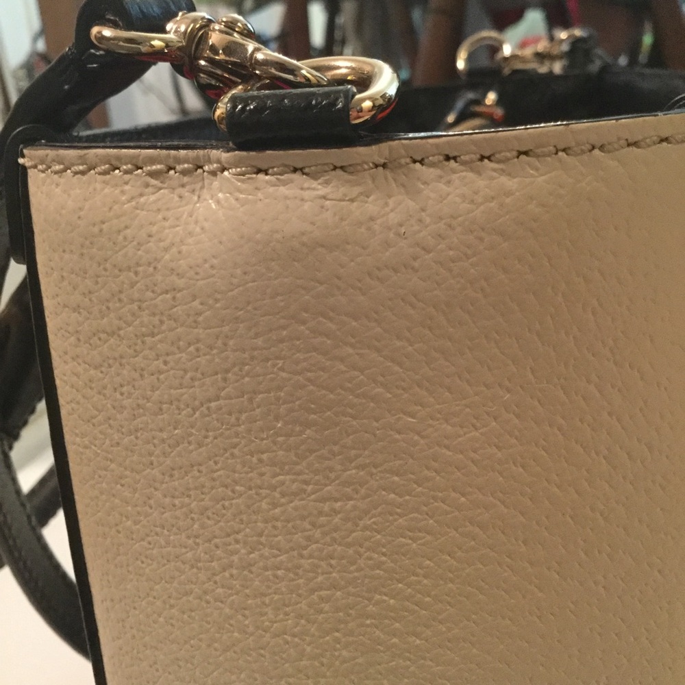 Kate Spade B&W Shoulder Bag - Picture 7 of 8