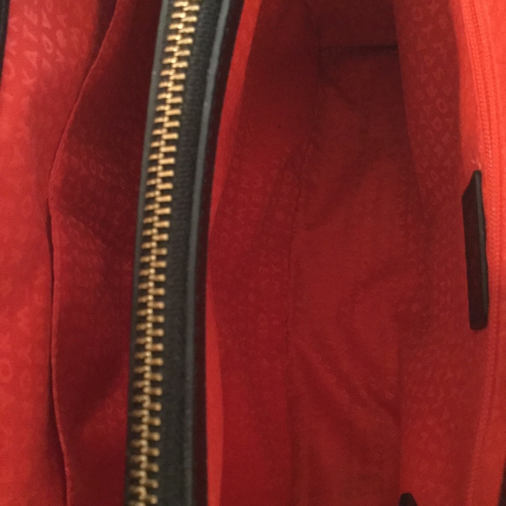 Kate Spade B&W Shoulder Bag - Picture 8 of 8