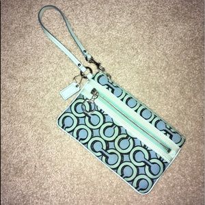 Coach Poppy Wristlet