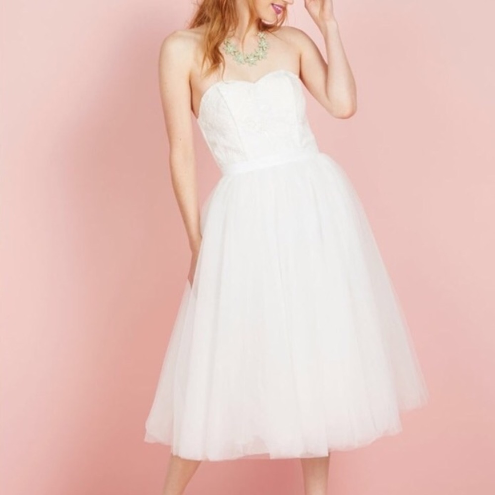 Modcloth a-line wedding dress. Size 2