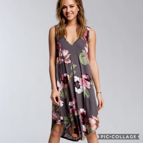 🆕 Sleeveless Floral Dress - Picture 2 of 4