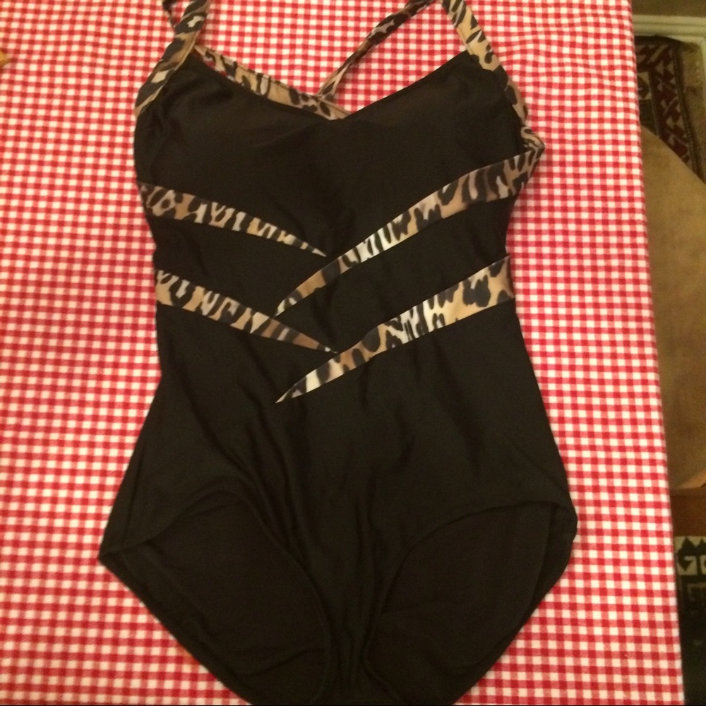 Carol Wior swimsuit NWOT