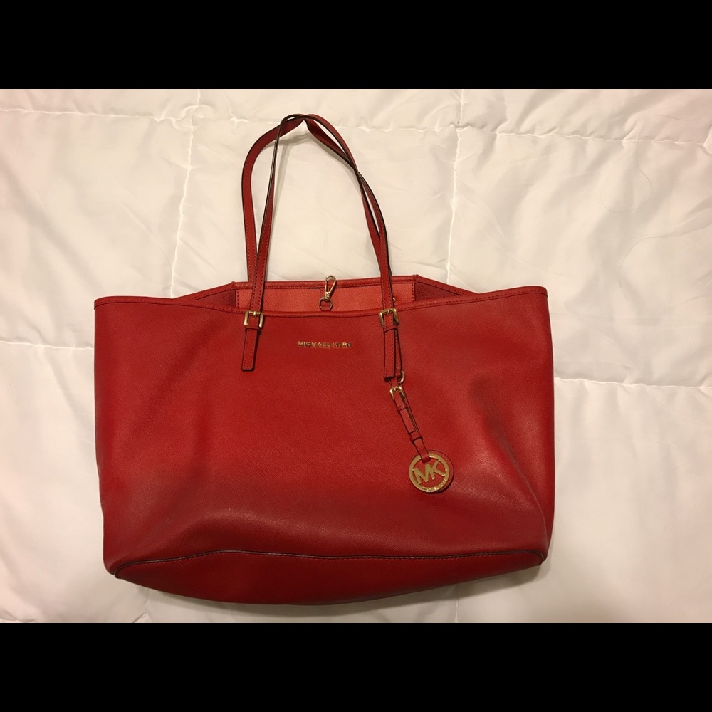 ❤️ 24 hr SALE ❤️ Red Michael Kors Handbag