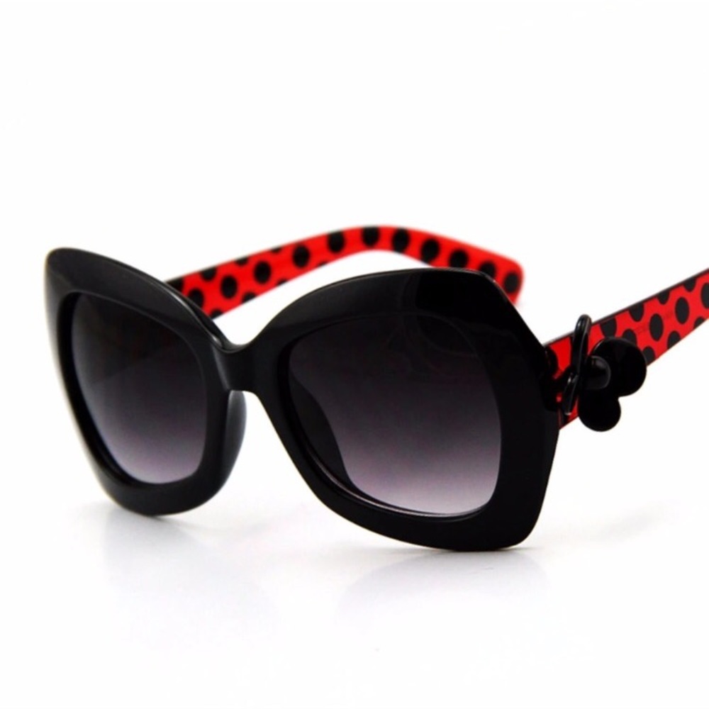 Women Sunglasses - Picture 3 of 6