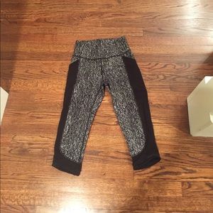 Lululemon compression capri pants