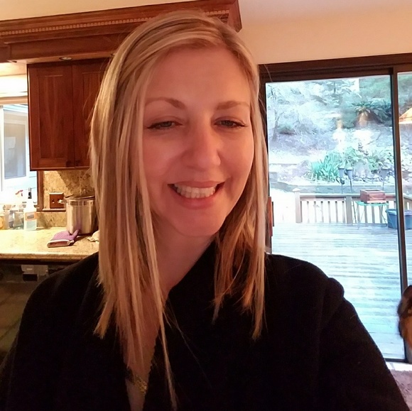 Meet your Posher, Dottie - Picture 3 of 6