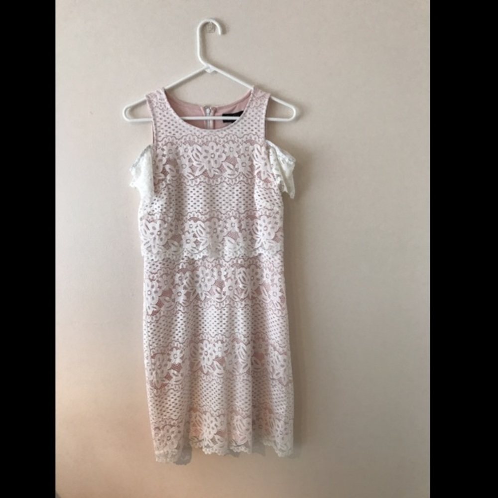 Jessica Simpson Cold Shoulder Dress in White NWOT