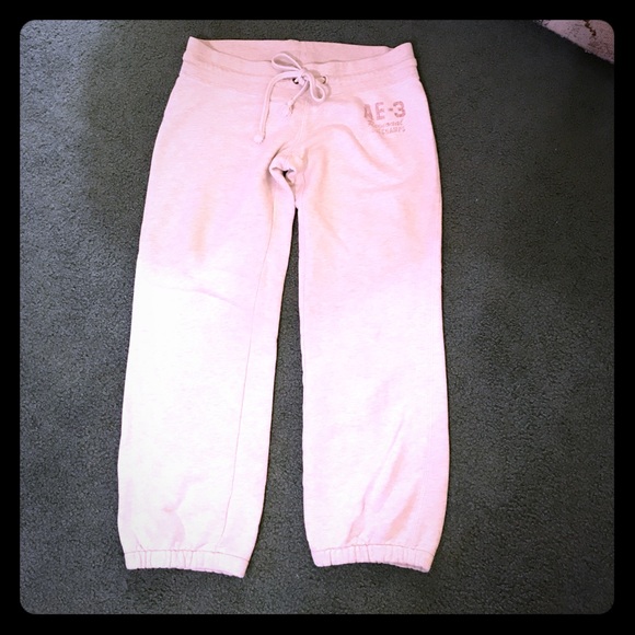 American Eagle Outfitters Pants - Beige Capri drawstring sweatpants