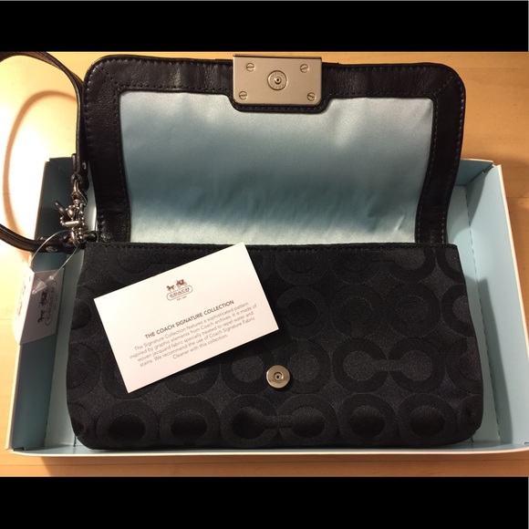 NWT, Coach Kristin Op Art Signature Clutch - Picture 4 of 5