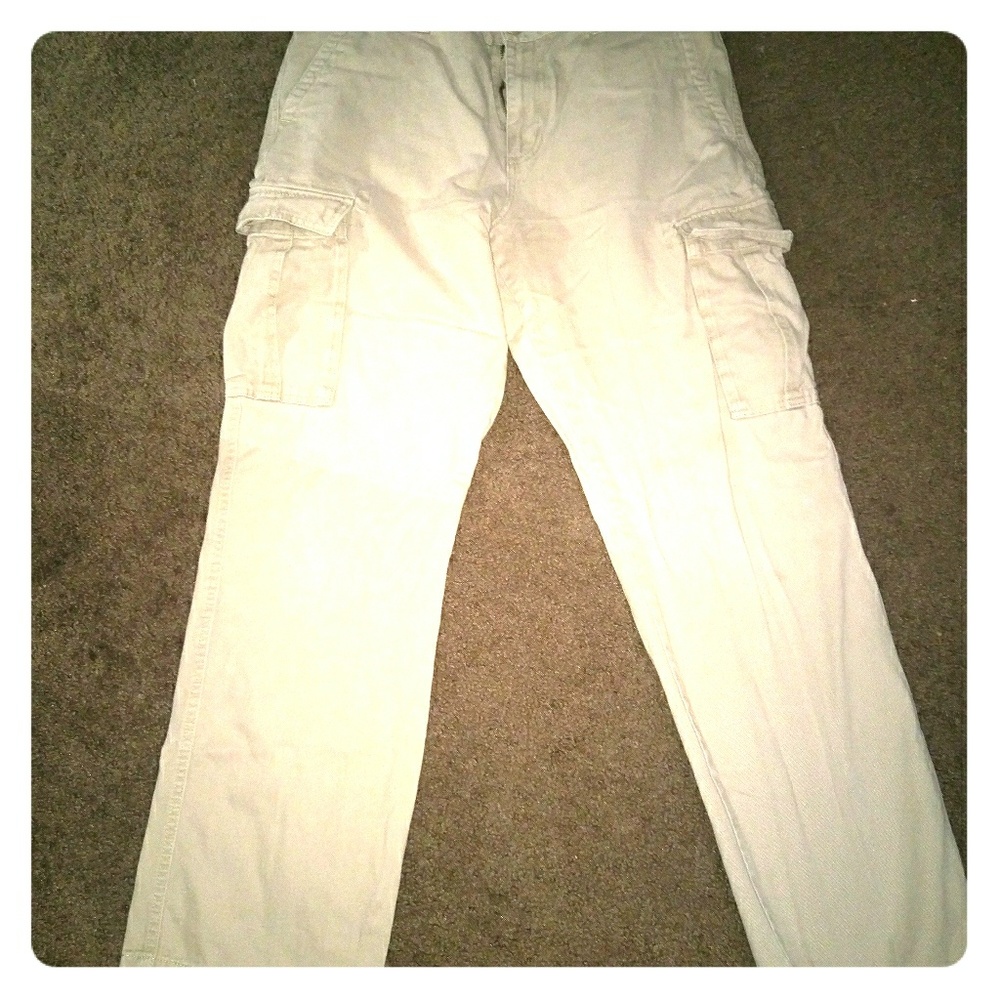 Old navy men's khaki cargo pants 34 x 34