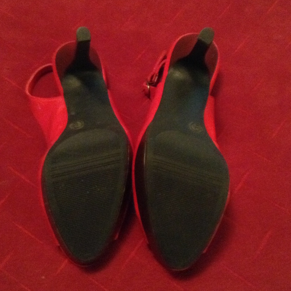 Shoes - Picture 2 of 3