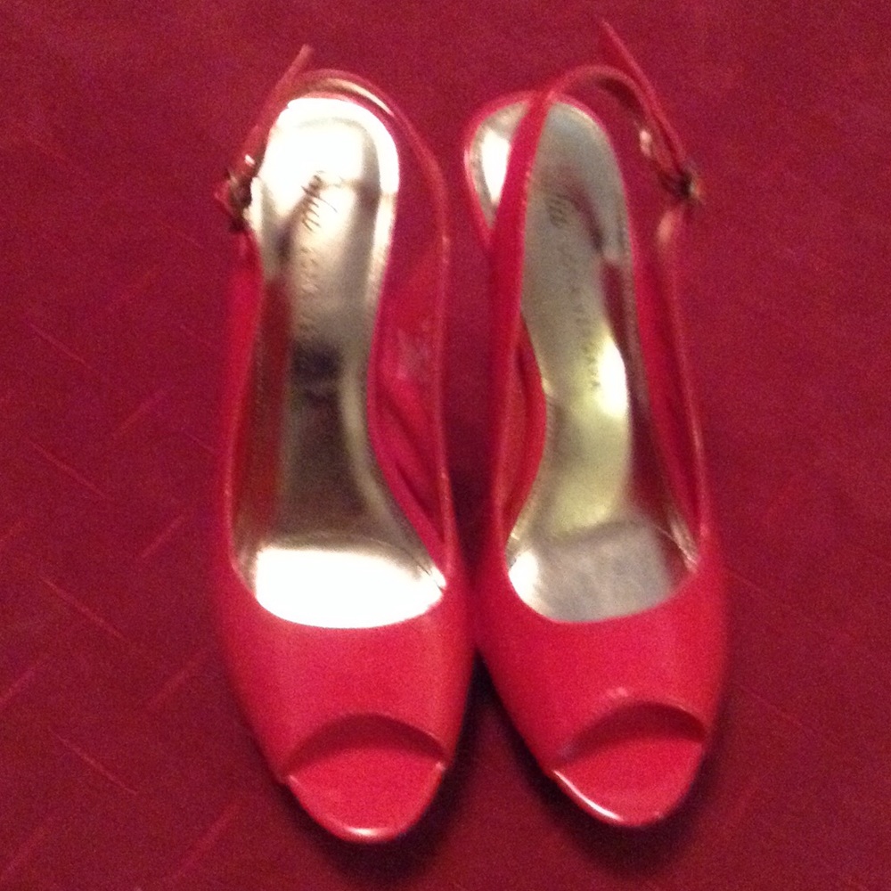 Shoes - Picture 3 of 3
