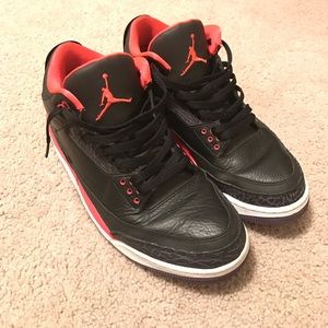 Air Jordan 3 crimson