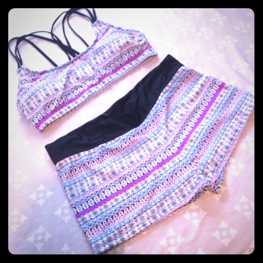 Pattern sports bikini with boy shorts