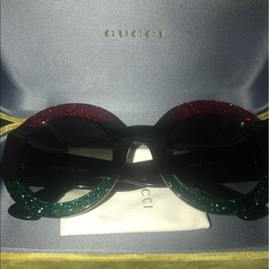 Round Gucci Sunglasses