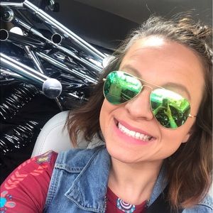 Meet your Posher, Gina