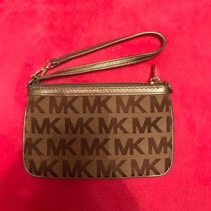 Michael Kors brown wrislet