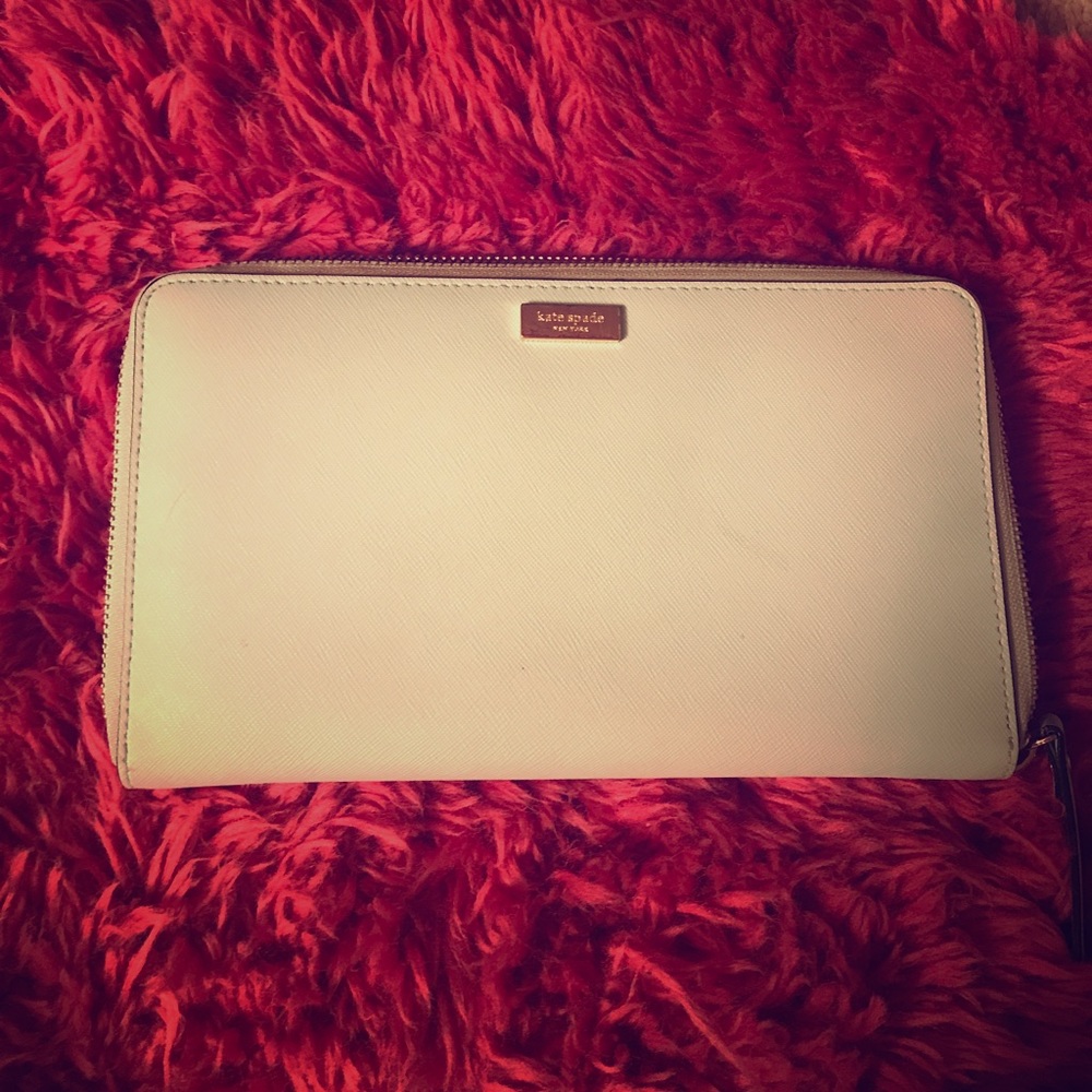 Kate Spade Travel Wallet