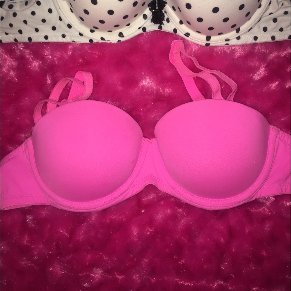 💗PINK VS bright pink bra💗