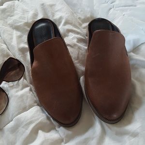 Treasure & Bond mule flats