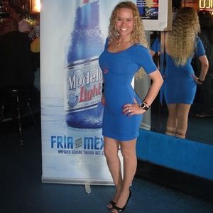 Meet your Posher, Débora